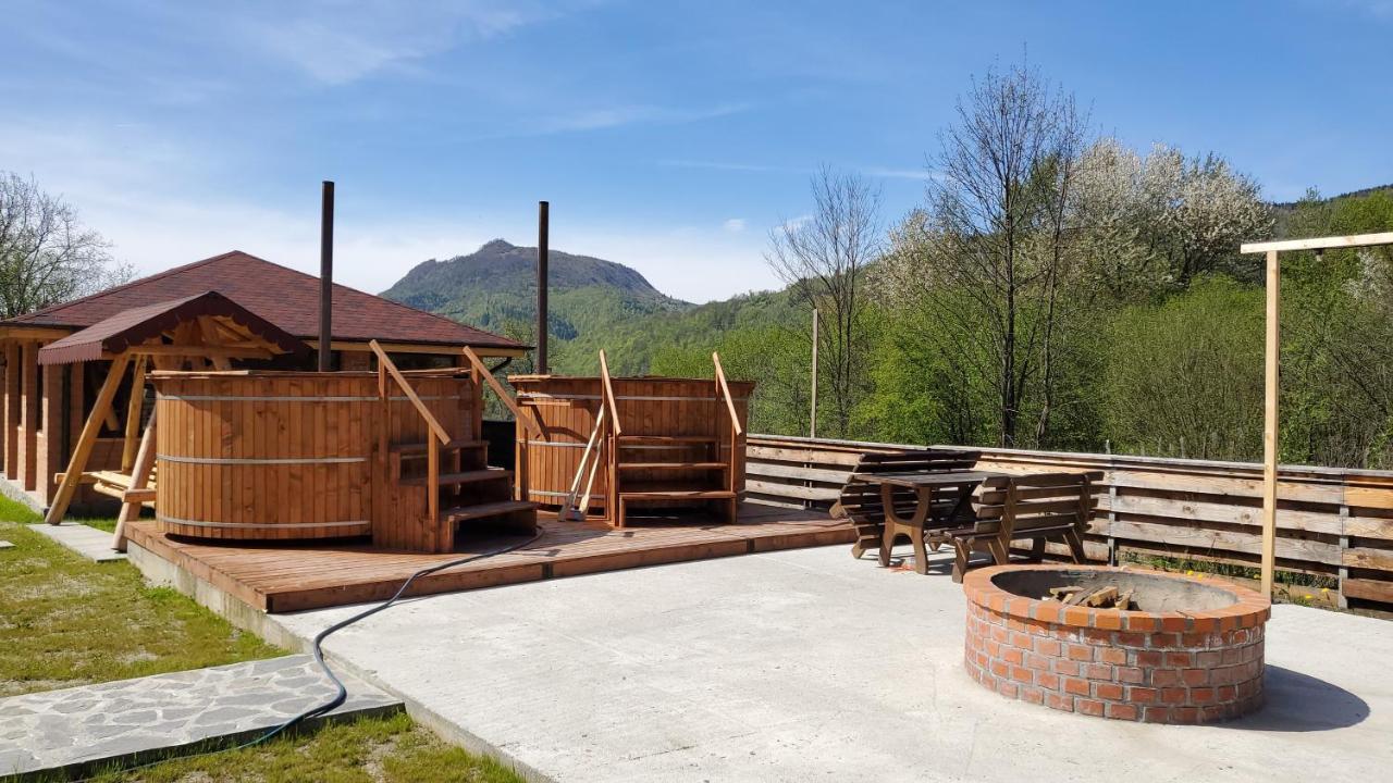 Catunul Din Podei A-Frame Dragoslavele Exterior foto